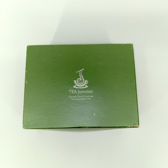 Tea Junction Cast Iron Japanese Teapot Bamboo Motif - Picture 5 of 5